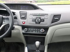 2012款 1.8L 自动 豪华版