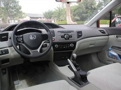 2012款 1.8L 自动 豪华版