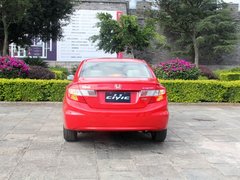 2012款 1.8L 自动 豪华版