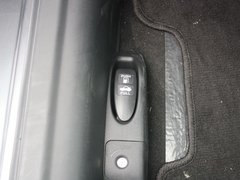 2012款 1.8L 自动 豪华版