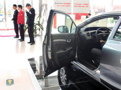 2012款 1.8L 自动 豪华版