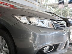 2012款 1.8L 自动 豪华版