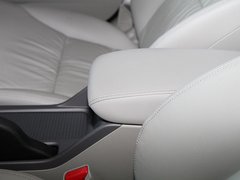 2012款 1.8L 自动 豪华版