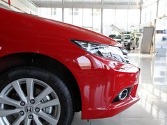 2012款 1.8L 自动 豪华版