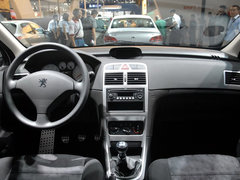 2011款 1.6L 手动 Cross