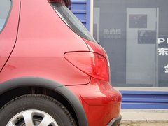 2011款 1.6L 手动 Cross