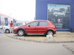 2011款 1.6L 手动 Cross