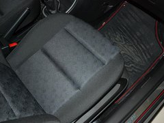 2011款 1.6L 手动 Cross