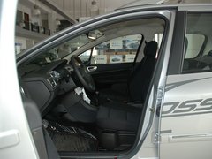 2011款 1.6L 手动 Cross