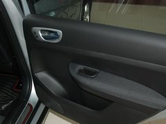 2011款 1.6L 手动 Cross