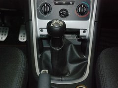 2011款 1.6L 手动 Cross