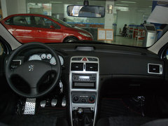 2011款 1.6L 手动 Cross