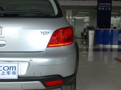 2011款 1.6L 手动 Cross