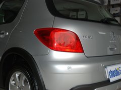 2011款 1.6L 手动 Cross