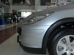 2011款 1.6L 手动 Cross