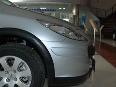 2011款 1.6L 手动 Cross