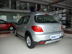 2011款 1.6L 手动 Cross