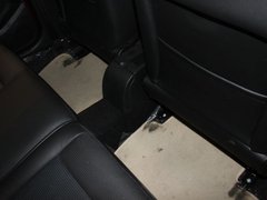 2011款 1.6L 手动 Cross