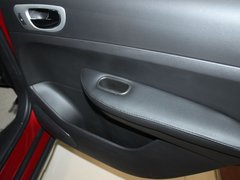 2011款 1.6L 手动 Cross