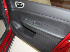 2011款 1.6L 手动 Cross