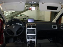 2011款 1.6L 手动 Cross