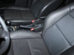 2011款 1.6L 手动 Cross