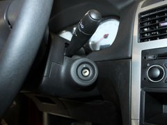 2011款 1.6L 手动 Cross