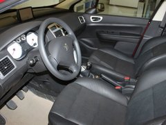 2011款 1.6L 手动 Cross