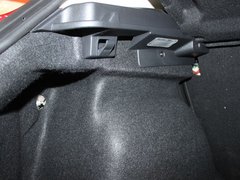 2011款 1.6L 手动 Cross