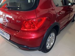 2011款 1.6L 手动 Cross