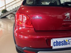 2011款 1.6L 手动 Cross