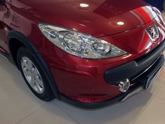 2011款 1.6L 手动 Cross