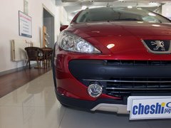 2011款 1.6L 手动 Cross