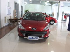 2011款 1.6L 手动 Cross