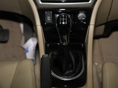 2012款 1.5T 手动 精英型