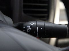 2012款 1.5T 手动 精英型