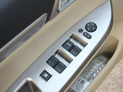 2012款 1.5T 手动 精英型