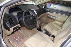 2012款 1.5T 手动 尊贵型