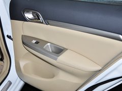 2012款 1.5T 手动 尊贵型