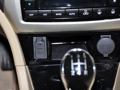 2012款 1.5T 手动 尊贵型