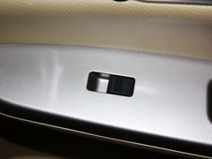 2012款 1.5T 手动 尊贵型