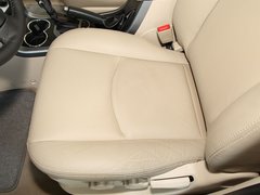 2012款 2.0 自动 典雅风尚型 5座