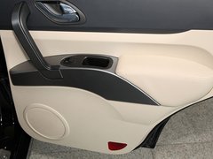 2012款 2.0 自动 典雅风尚型 5座