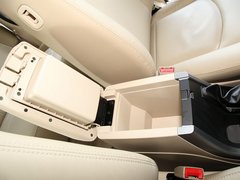 2012款 2.0 自动 典雅风尚型 5座