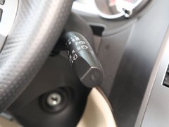 2012款 2.0 自动 典雅风尚型 5座