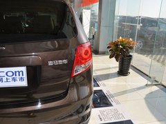 2012款 2.0 自动 典雅风尚型 5座