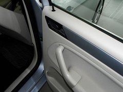 2012款 1.6L 手动 时尚型