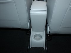 2012款 1.6L 自动 豪华型