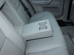 2012款 1.6L 自动 豪华型