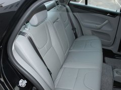 2012款 1.6L 自动 豪华型
